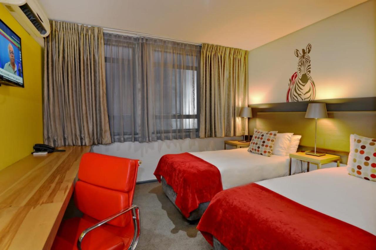 Fountains Hotel เคปทาวน์ ภายนอก รูปภาพ